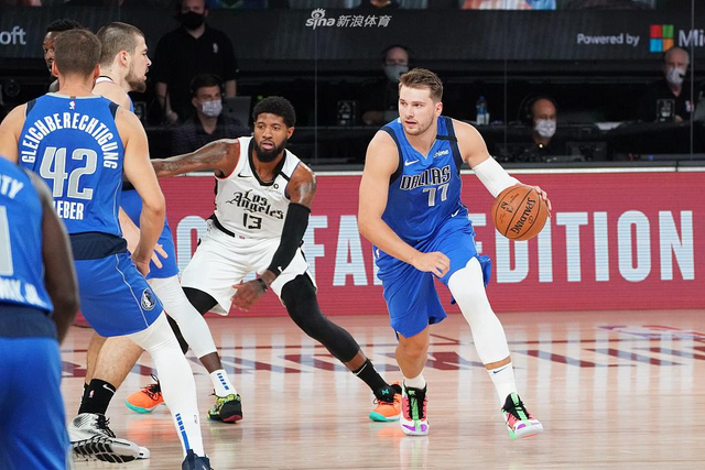 而水晶宫凭 而水晶宫凭