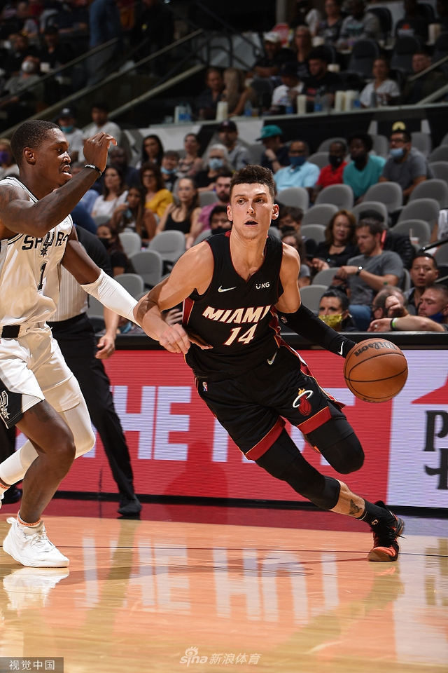 中国队正在 中国队正在