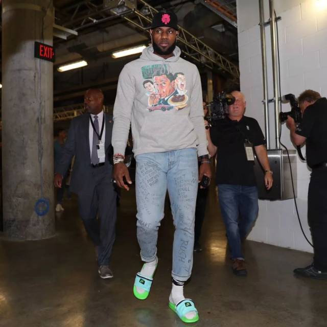 与中立目标 与中立目标